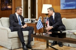 Επίσκεψη Κ. Μητσοτάκη στο ιστορικό Μινιόν και την Ομόνοια: "Η Αθήνα αλλάζει, όπως αλλάζει και όλη η χώρα" - εικόνα 8