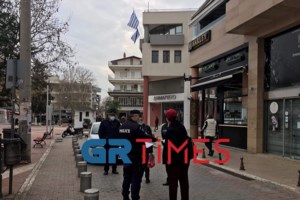 Εύοσμος: Έκτακτη σύσκεψη για τη διαχείριση του lockdown- Στα 11 τα κρούσματα του νοτιοαφρικανικού στελέχους