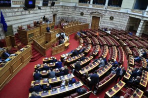 Γιατί η κυβέρνηση επέλεξε την Εξεταστική για τον ΟΠΕΚΕΠΕ - Πυρ ομαδόν από την αντιπολίτευση για συγκάλυψη