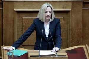 Γεννηματά: Το κράτος να επιδοτήσει το 40% των αποδοχών - Ρίσκο το άνοιγμα των σχολείων