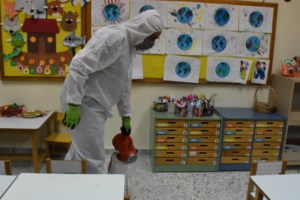 Άνοιγμα σχολείων: Ποια θα λειτουργήσουν με τηλεκπαίδευση και ποια με επιστροφή στα θρανία - Έρχεται μείωση της ύλης για Γ' Λυκείου - εικόνα 3