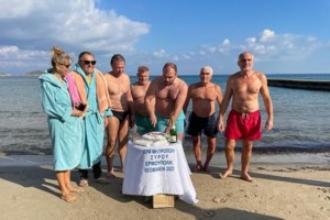 Βόλος: Ο γιατρός και βουλευτής της ΝΔ Κώστας Μαραβέγιας έσωσε νεαρή γυναίκα που λιποθύμησε στην μέση του δρόμου