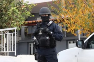 Καλύβια: Οι επαφές του "αποθηκάριου" με τον "Ζαμπόν" και Αλβανούς βαρυποινίτες - "Αμα σας πω, κάηκα" - εικόνα 2