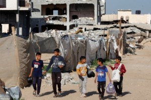 ΗΠΑ: Εβραίοι Αμερικανοί ακτιβιστές έκαναν καθιστική διαμαρτυρία στον ουρανοξύστη του Τραμπ υπέρ των Παλαιστινίων [εικόνες] - εικόνα 4