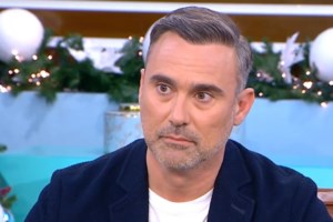 Αποστομωτική απάντηση του Γιώργου Καπουτζίδη στον Κυριάκο Βελόπουλο για το "αν έχει γυαλίσει τα πόμολα του στρατοπέδου" - εικόνα 2