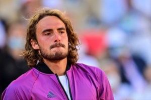 Στέφανος Τσιτσιπάς: Χειρουργήθηκε στον αγκώνα - Στην Ελβετία η επέμβαση από ειδικό γιατρό