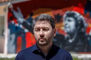 Η κυβέρνηση στοχοποιεί τον Ανδρουλάκη μετά το "όχι" στα μη κρατικά ΑΕΙ - "Προοδευτικός στα λόγια"