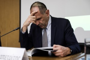 Λιγότερο ανοιχτός και ελεύθερος ο κόσμος μετά την πανδημία, εκτιμά Αμερικανός διεθνολόγος