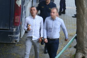 Δίκη Καμπανού: Φωνές όταν οι συνήγοροι των 12 ζήτησαν ελαφρυντικά: "Είναι παιδιά της γειτονιάς"..."Ο Αλκης τι ήταν;" - εικόνα 5