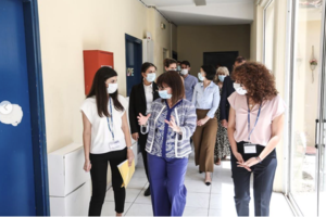 Αυτό είναι το δώρο-έκπληξη που έκαναν στη Σακελλαροπούλου στην ορκωμοσία της Σχολής Ευελπίδων [Εικόνες] - εικόνα 3