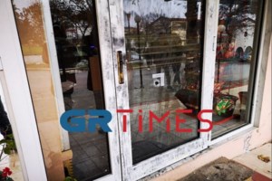 Γυναικοκτονία στη Θεσσαλονίκη: Ομολόγησε ο 56χρονος που σκότωσε τη σύζυγό του - Τα ρούχα του μπέρδεψαν την Αστυνομία