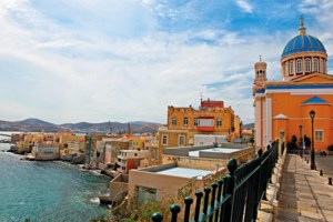 Στη δεύτερη θέση παγκοσμίως η Ελλάδα στις "Γαλάζιες σημαίες" - Ολες οι βραβευμένες παραλίες