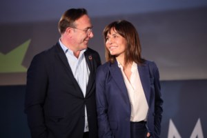 Πέτρος Κόκκαλης: Όταν είδα την Δήμητρα Ματσούκα στο θέατρο, ζαλίστηκα - Η γνωριμία το 2014 και η πρόταση γάμου - εικόνα 3