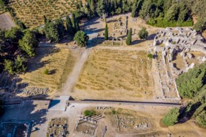 Κακοποίηση 8χρονης στη Ρόδο: Τι λέει η πρόεδρος του ιδρύματος που φιλοξενείται το παιδί - Θα εξεταστεί και από γυναικολόγο [Βίντεο] - εικόνα 2