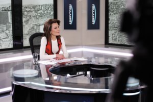 Γιάννα Αγγελοπούλου: Η φωτογραφία που κουβαλά πάντα μαζί της - Η αποκάλυψη για την ηλικία της και το λίφτινγκ - εικόνα 2