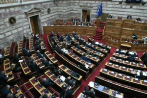 Πολάκης: Το επιτελικό κράτος θάφτηκε στο χιόνι, τις πυρκαγιές και την πανδημία