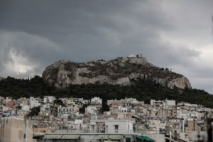 Καιρός: Ομίχλη και περιορισμένες βροχές τις επόμενες μέρες: Κατεβαίνουν ψυχρές αέριες μάζες από την Ευρώπη
