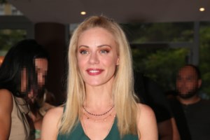 Έλενα Κρεμλίδου: Τα "ροζ" βίντεο, η σπόντα στον Snik και η αλήθεια για τους έγχρωμους άνδρες [Βίντεο]