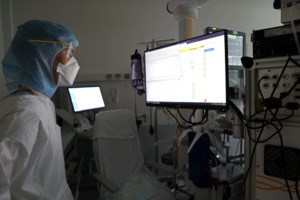 Κορονοϊός: "Κόκκινο καμπανάκι" Τσιόδρα - Χαρδαλιά στους νέους - Κρίσιμο το επόμενο 15νθήμερο - εικόνα 5