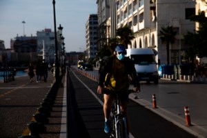 Κορονοϊός: Συγκλονιστικές προσωπικές ιστορίες μέσα από τις ΜΕΘ του Ιπποκράτειου Θεσσαλονίκης [Βίντεο]