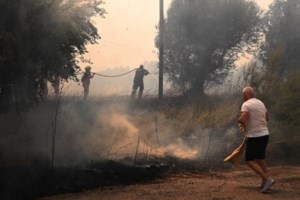 Απίστευτο: Αγνωστοι έκλεψαν μπαταρίες και καλώδια από πυροσβεστικό όχημα