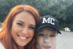 Συγκλονίζει η Ιωάννα Παλιοσπύρου: Δείχνει τα σημάδια και τα κατεστραμμένα ρούχα από την επίθεση με βιτριόλι [εικόνες - βίντεο]