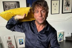 Ο Μαζωνάκης απάντησε στα fake news για τη ληστεία στο σπίτι του με ανάρτηση... έπος: "Όσο ζω Μαζώ" [εικόνα] - εικόνα 2