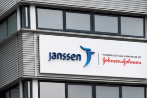 Εμβόλια: Είναι πιθανό να μην ανανεωθούν τα συμβόλαια της ΕΕ με την AstraZeneca, λέει γαλλίδα υπουργός