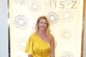 Emanuela Fanelli: Ποια είναι η "βασίλισσα της Βενετίας" - Οικοδέσποινα του Φεστιβάλ Κιν/φου 2025 και ηθοποιός - εικόνα 2