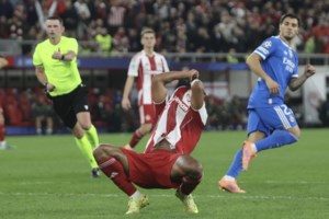 Ερυθρός Αστέρας - Ολυμπιακός 91-80: "Βραχυκύκλωσε" στο Βελιγράδι και είδε την κορυφή να απομακρύνεται