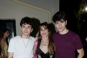 Ελίνα Ακριτίδου: Η σπάνια εμφάνιση με τον σγουρομάλλη γιο της Νικόλα Κουτσουδάκη - εικόνα 4