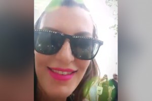 Ιωάννα Κουσκούση: Περνάει αυτόφωρο η Θεσσαλονικιά "παρουσιάστρια" που πέταξε νερό στον Χαρδαλιά