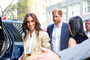 Η Μέγκαν Μαρκλ κάνει κηπουρική με τον Αρτσι και τη Λίλιμπετ και όλοι κάνουν το ίδιο σχόλιο