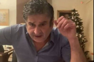 Νίκος Αντωνιάδης: Ποιος είναι αντιεμβολιαστής δικηγόρος που καλεί ασθενείς να μην διασωληνωθούν και προσήχθη στο τμήμα - εικόνα 4