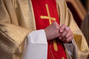 Ηλεία: Κατήγγειλε παράγοντα ομάδας για ασέλγεια στην ανήλικη κόρη του