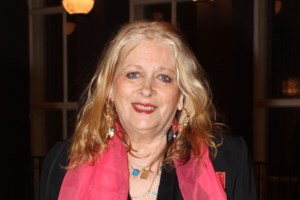 Ξεσπάει η Νόρα Βαλσάμη: "Δεν έχω λεφτά, παίρνω 500 ευρώ - Ντροπή -Προσπαθώ με οικονομία να τα φέρνω εις πέρας"