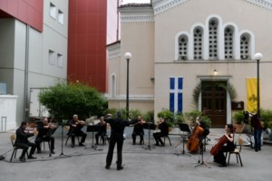 "Dance With The Tsiodras": Το επικό hit εν μέσω καραντίνας λόγω κορονοϊού [βίντεο]