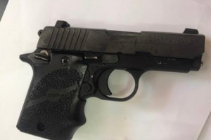 Το "Ελληνικό FBI" ψάχνει ποιος έκρυψε όπλο σε λεβητοστάσιο των φυλακών Κορυδαλλού - εικόνα 2