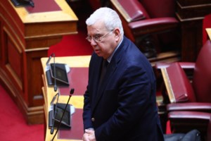 Κυψέλη: Απορριμματοφόρο μάζευε σκουπίδια και οι επιβάτες ΙΧ βγήκαν και χτύπησαν άγρια τον υπάλληλο