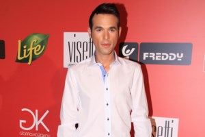 Το... βιολί του ο Φουρθιώτης: 2η προσφυγή στο ΣτΕ για την προσωπική φρουρά - Η ανορεξία και η συναισθηματική διαταραχή