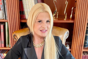 Αιχμηρός Καρατζαφέρης σε Πατούλη: "Φίλε Γιώργο, με την Μαρίνα κέρδιζες, δεν έχανες…" - Η αντίδρασή της  [Βίντεο] - εικόνα 2