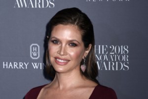 Ντάσα Ζούκοβα Νιάρχου: Η business chic εμφάνισή της - Ο απόλυτος φθινοπωρινός συνδυασμός - εικόνα 8