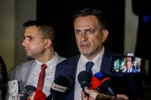 Κολωνός – Ξεσπά ο ιερέας του ναού: Με διασύρουν, "βιαζόμαστε" και εμείς - Ψέματα ότι έκανα απόπειρα αυτοκτονίας