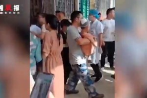 Τρόμος σε ξενοδοχείο προσφύγων της Γλασκώβης: Τρεις νεκροί και έξι τραυματίες από επίθεση με μαχαίρι [Βίντεο]