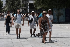 Παγώνη για κορονοϊό: Έφτασε στην Ελλάδα η παραλλαγή Pirola - "Μας φοβίζει και προβληματιζόμαστε"