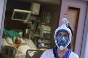 Τι πρέπει να γνωρίζεις σήμερα για τον κορονοϊό: Ρεκόρ θανάτων στην Ισπανία, γενικός συναγερμός στις ΗΠΑ, ενθαρρυντικές ενδείξεις στην Ιταλία - εικόνα 3