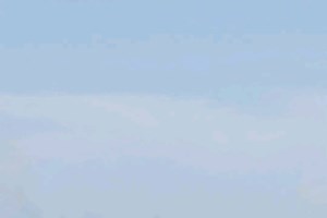 Πυρκαγιά στην Κορινθία: Καίει δασική έκταση στην περιοχή Λαύκα - Τα εναέρια μέσα παίρνουν νερό από τη λίμνη Στυμφαλία