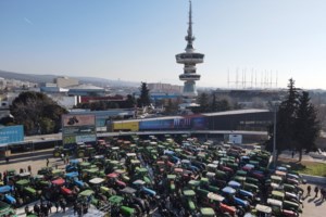 Ευρώπη: Συνεχίζονται οι κινητοποιήσεις των αγροτών σε πολλές χώρες - Μόνο οι Γάλλοι διαλύουν τα μπλόκα - εικόνα 4