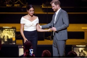 Τρία χρόνια μετά τη Μέγκαν, το Μπάκιγχαμ αφαίρεσε "αθόρυβα" τον τίτλο του πρίγκιπα Χάρι από την επίσημη ιστοσελίδα - εικόνα 4