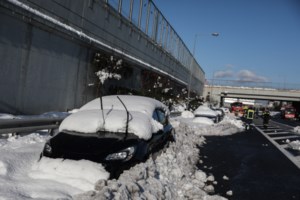 Κακοκαιρία "Ελπίς": Περισσότερους από 1000 πολίτες απεγκλώβισαν οι πυροσβέστες